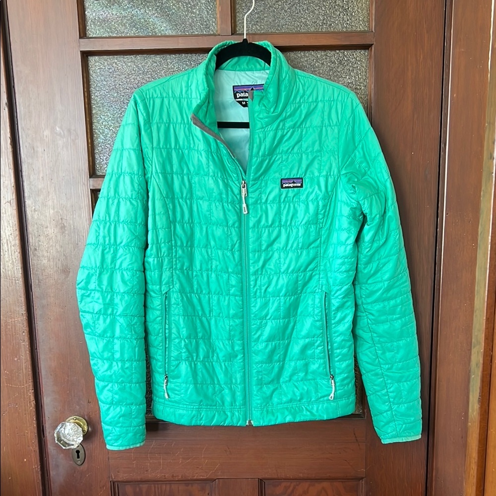 Patagonia Green Puffer Jacket Lightweight Quilted Design